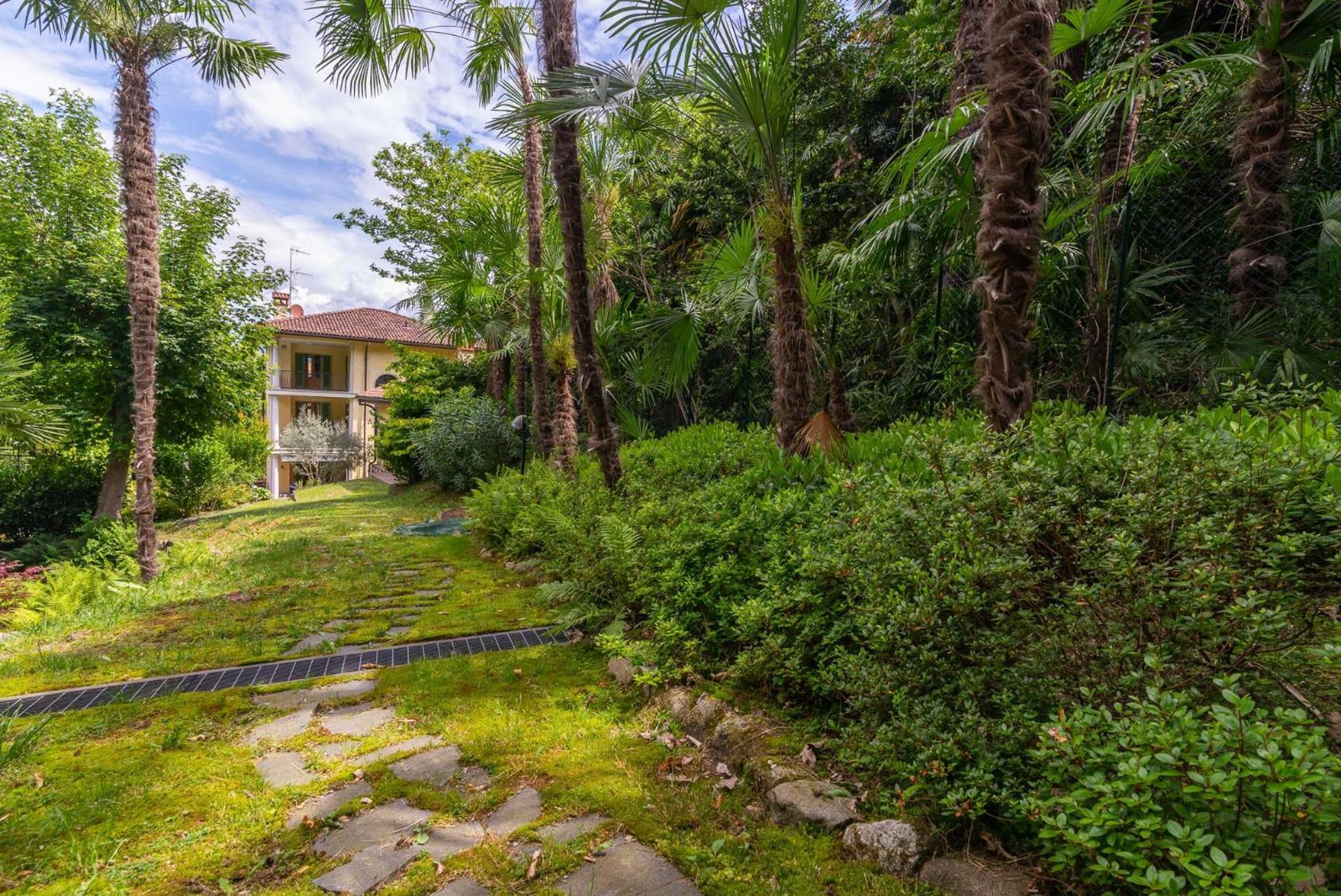L'Ortensia Della Villa Isabella, Camera Con Vista Lago, Balcone Sul Parco E Bagno Esclusivo All'Esterno Della Camera Stresa Eksteriør bilde