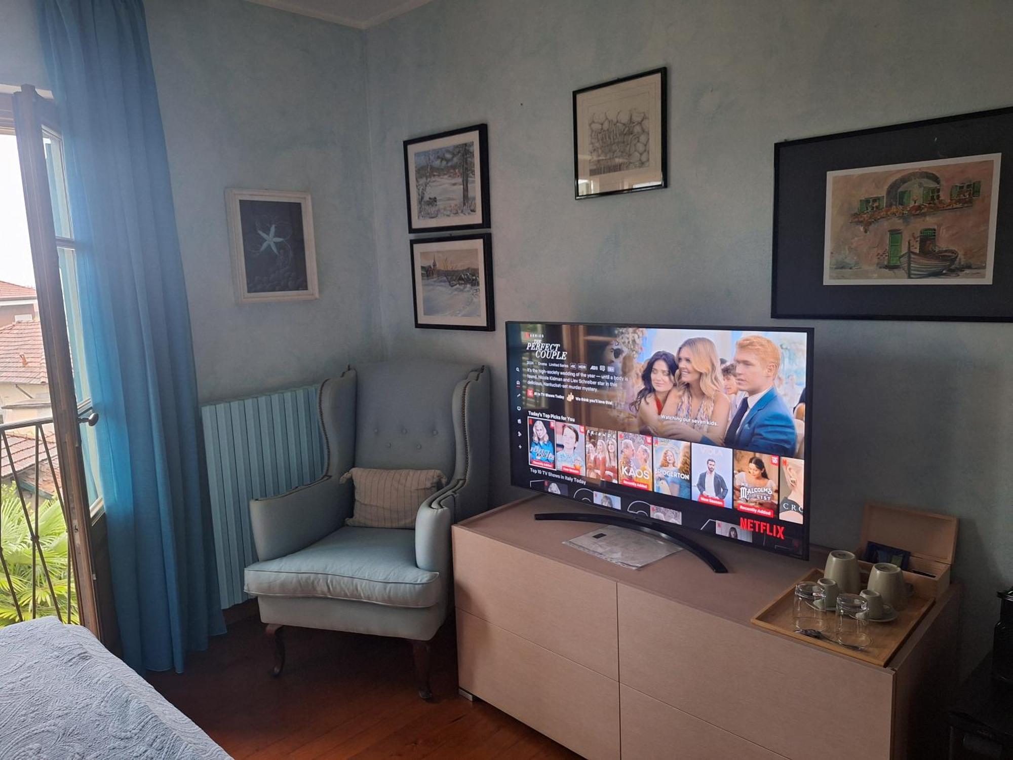 L'Ortensia Della Villa Isabella, Camera Con Vista Lago, Balcone Sul Parco E Bagno Esclusivo All'Esterno Della Camera Stresa Eksteriør bilde